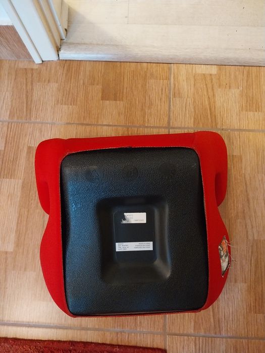 Cadeira e banco de criança