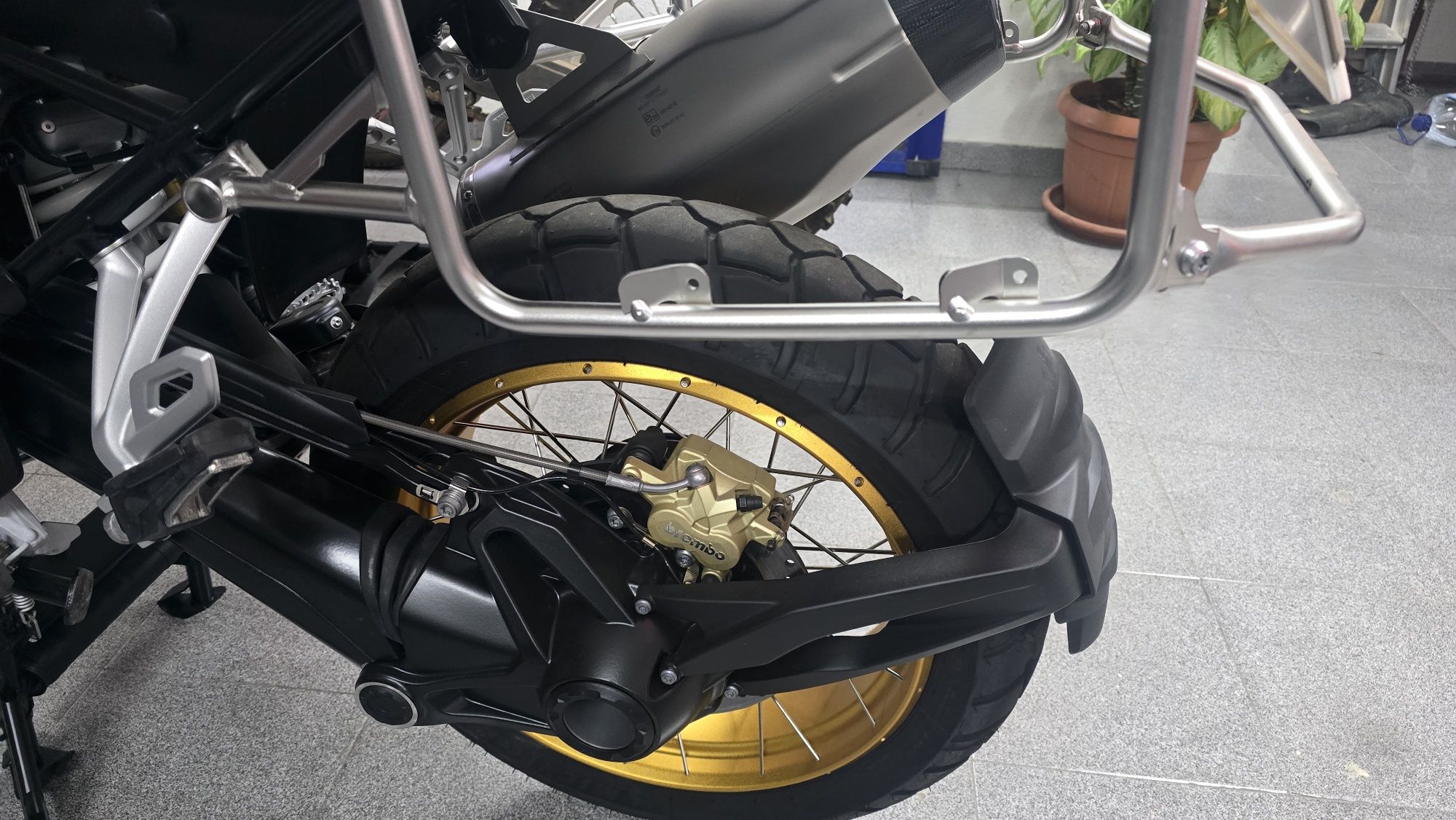 BMW GS 1250 ADVENTURE ( 2023 ) Com * 850 Km *
