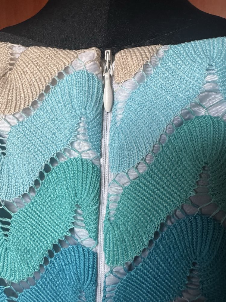 Letnia pastelowa sukienka plus size