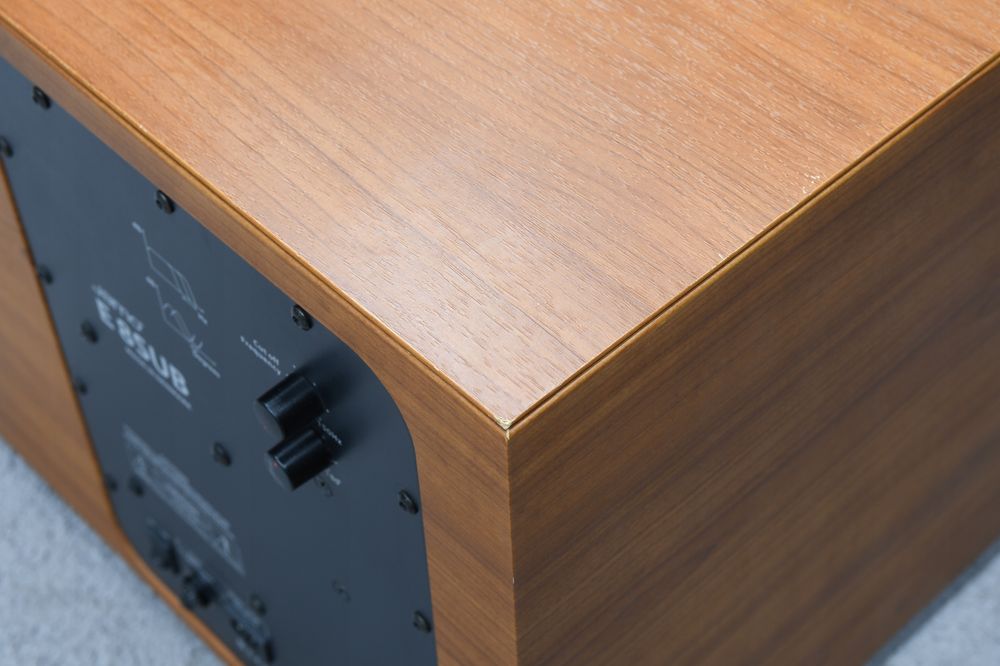 Mocny subwoofer aktywny Jamo E8 SUB w świetnym stanie!
