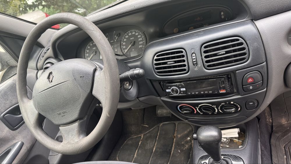 Renaut Megane 1,6 benzyna automat