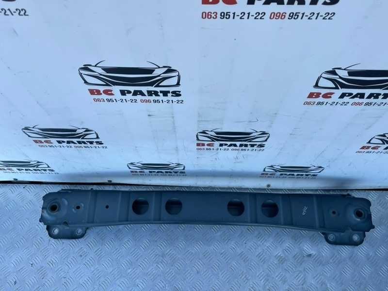 Усилитель бампера Mazda 3 2021 год задний  BDTS50260A Седан