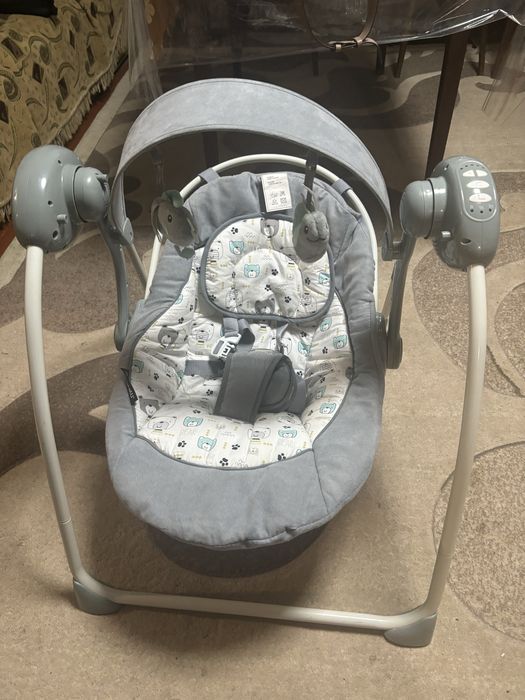 Крісло-гойдалка для немовлят