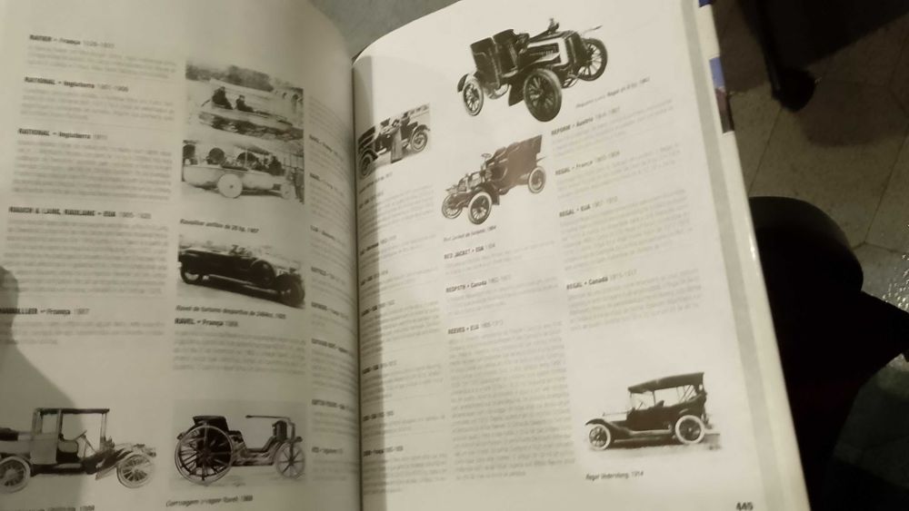 Enciclopédia Ilustrada do Automóvel - David Burgess Wise