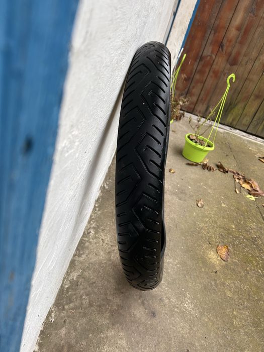 Передня резина Pirelli mt75 90/90 21
