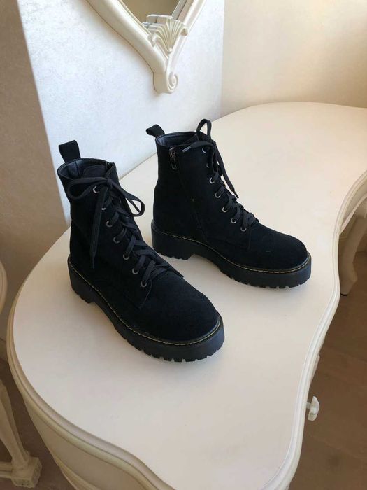 Новые турецкие женские зимние ботинки, внутри на овчине.