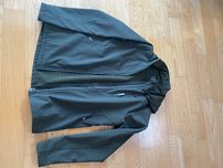 Tchibo oliwkowa kurtka chłopieca softshell 176