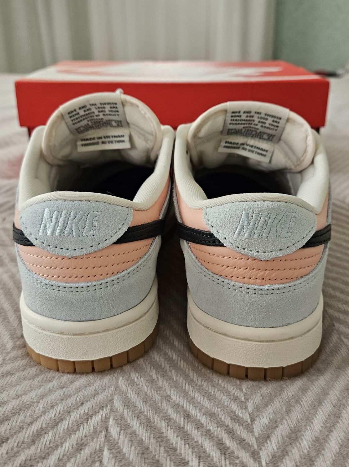 Кросівки кросовки Nike Dunk Low у яскравому дизайні. Оригінал.