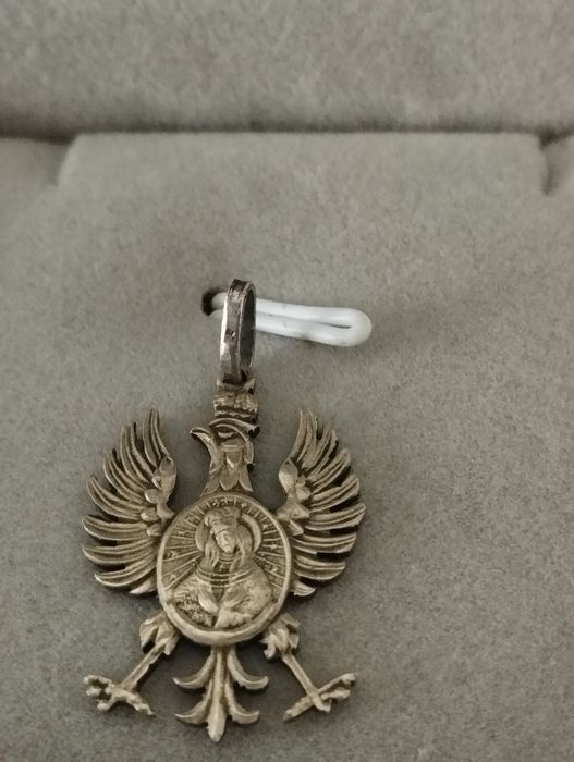 Srebrna zawieszka orzełek