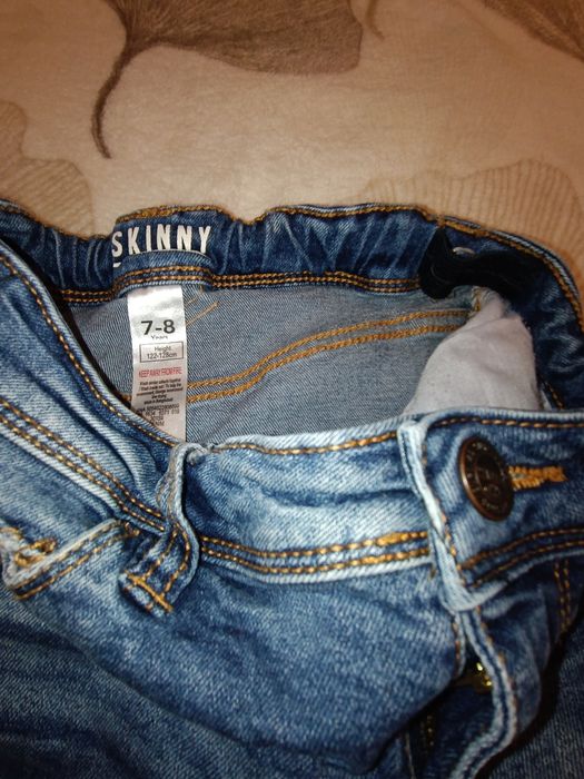 Spodnie Dżinsy Chłopięce George Skinny122-128 cm Wąskie Dziury
