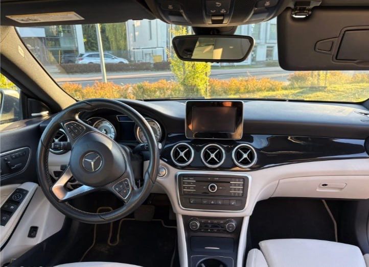 Mercedes-benz CLA 250 2016