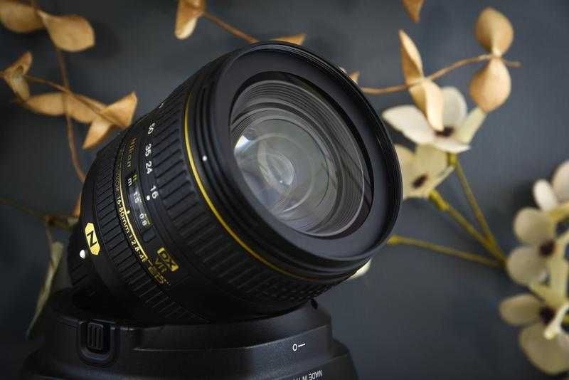 Nikon Nikkor 16-80mm f2.8-4 AF-S VR  обмен.
