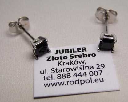 Delikatne srebrne kolczyki kwadratowe czarne cyrkonie sztyfty