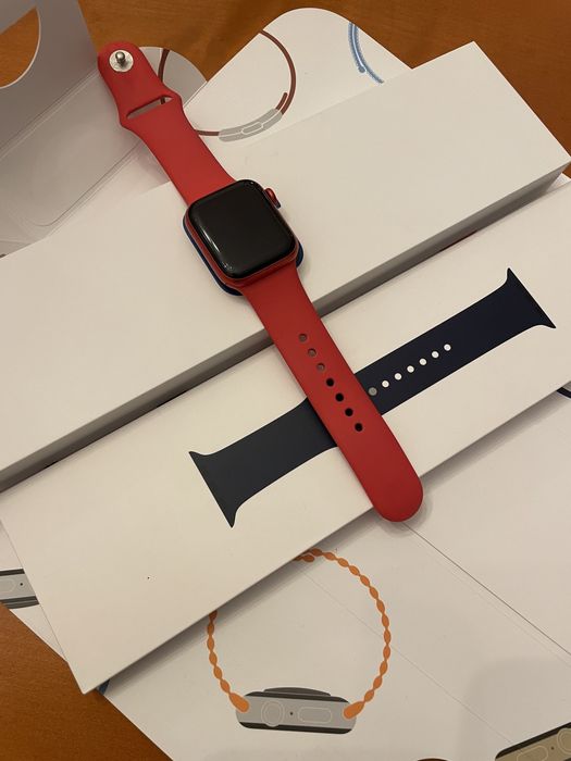 Apple Watch Series 6 40mm (PRODUCT)RED GPS