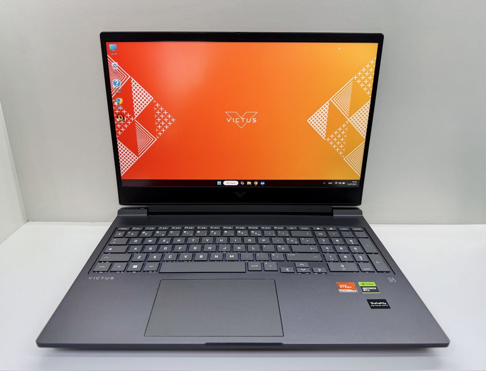 RTX 4070 8Gb | RYZEN 7 7gen | 16GB DDR5 | 512 SSD | 144 Hz | HP Victus