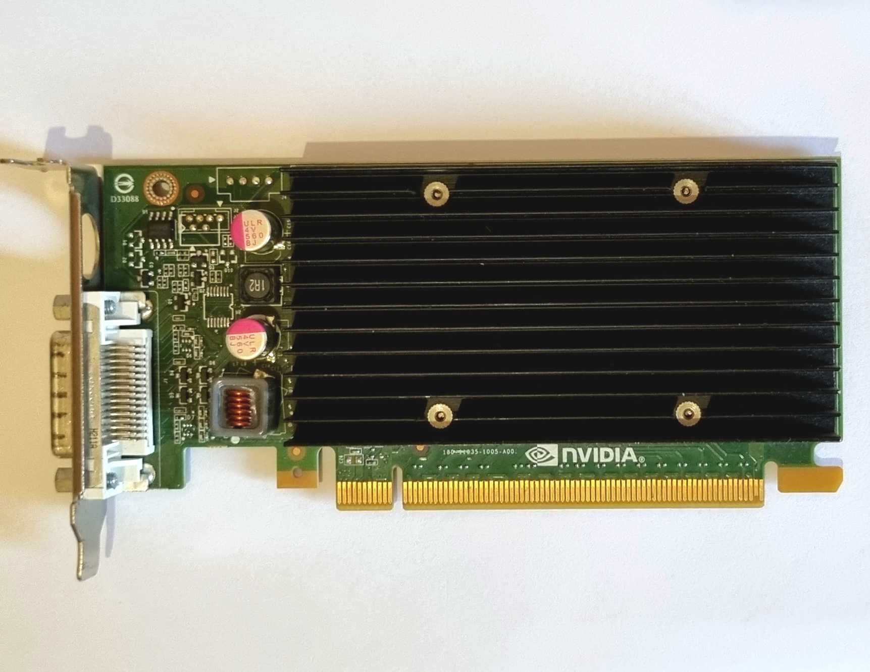 Відеокарта Nvidia Quadro NVS-300 DMS-59 (DDR3 512MB) LP