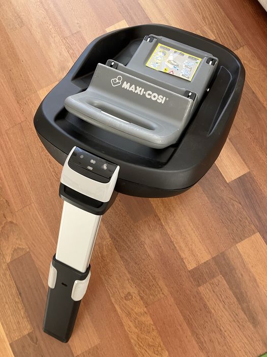 Fotelik samochodowy Maxi-Cosi CabrioFix z bazą