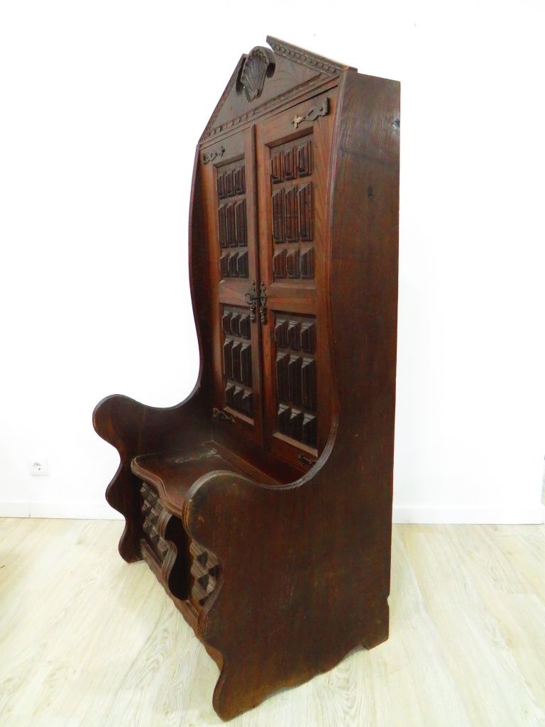 Escano arca com alçado, rústico.