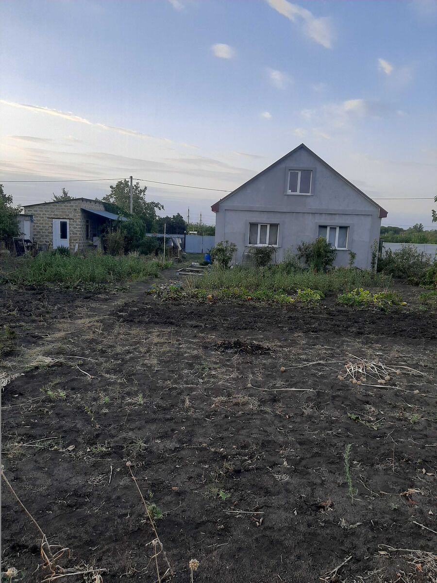 Продам будинок 100 м2 з монсардою в с.Новому.