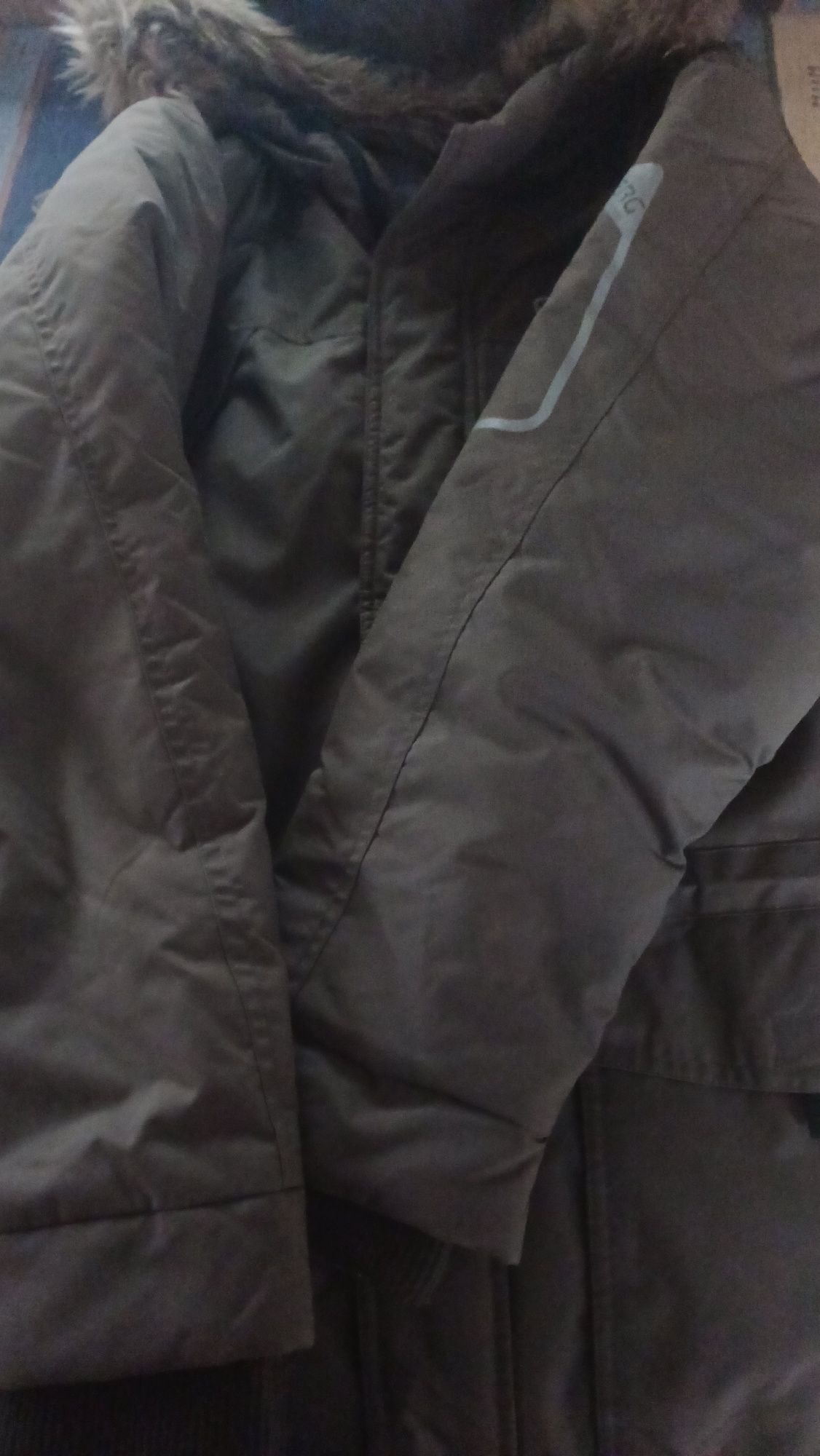 Parka nova. Usada uma vez