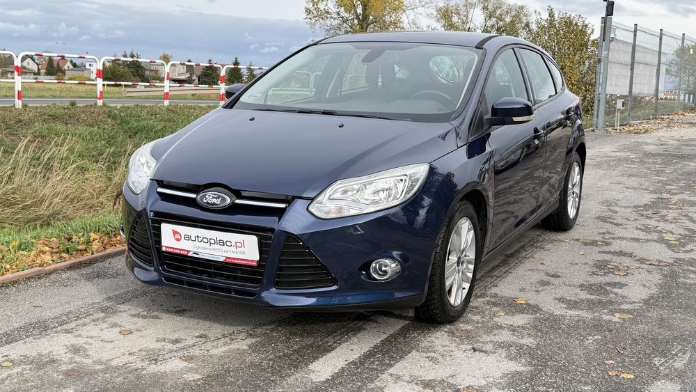 Ford focus 1.6 benz 125KM tylko 132tys km Klimatronic serwis zadbany