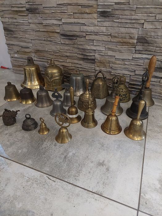 Mosiężny dzwon, dzwonek, stary ciekawy przedmiot