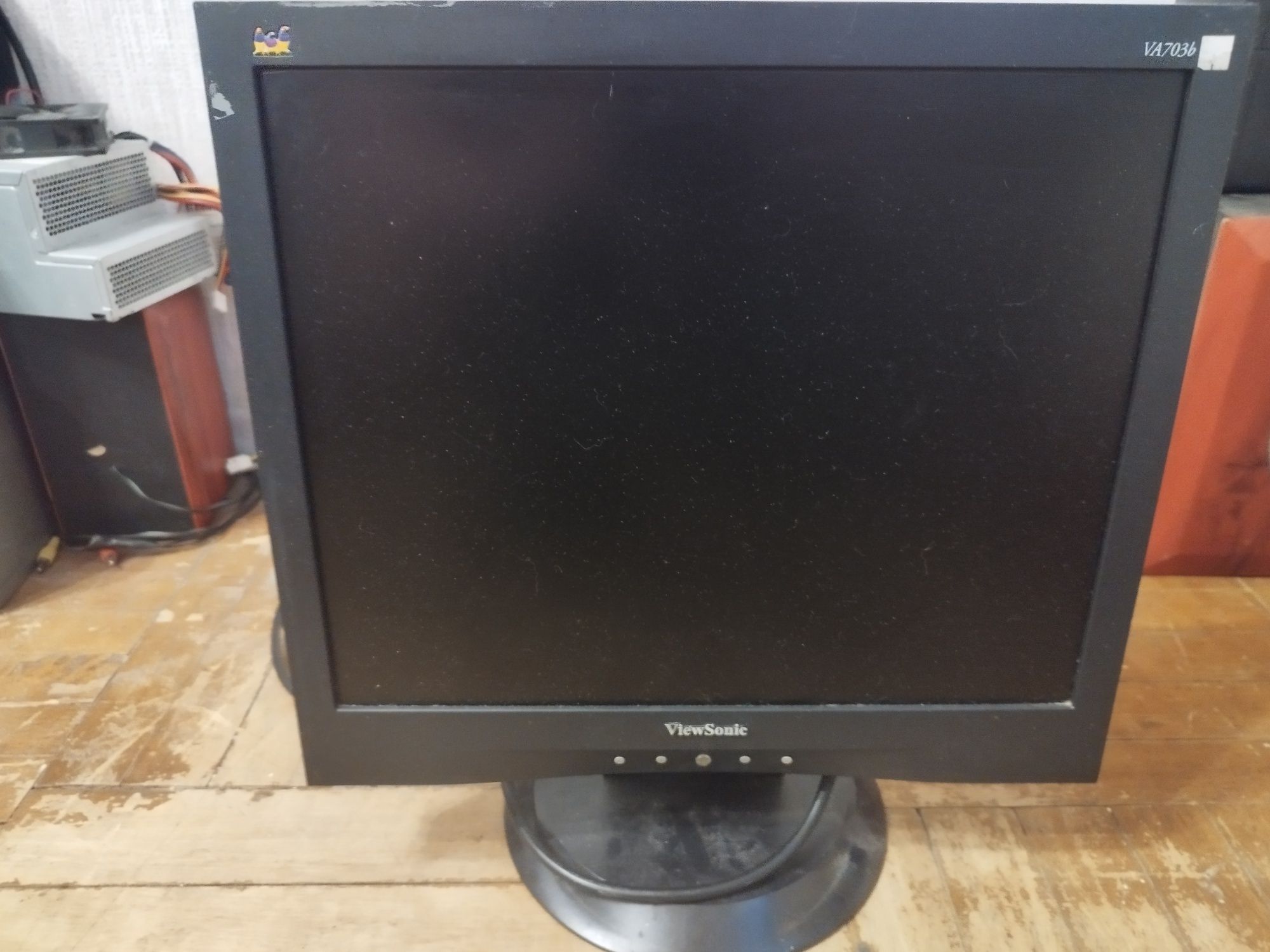 Монитор Viewsonic VA703B-4Series