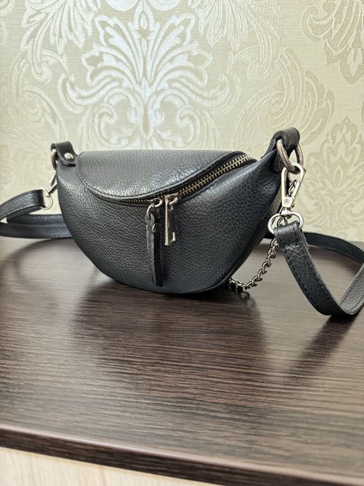 Сумка бананка шкіряна