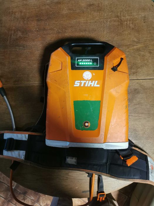 Stihl AR 2000 L akumulator plecakowy z systemem nośnym