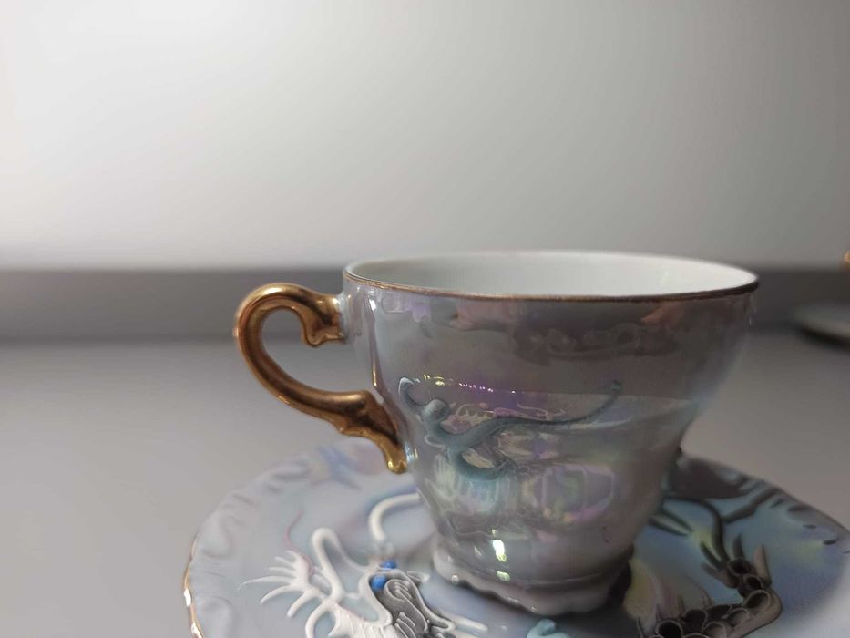 Chávenas Japonesas em Madre Pérola – Dragão em Relevo