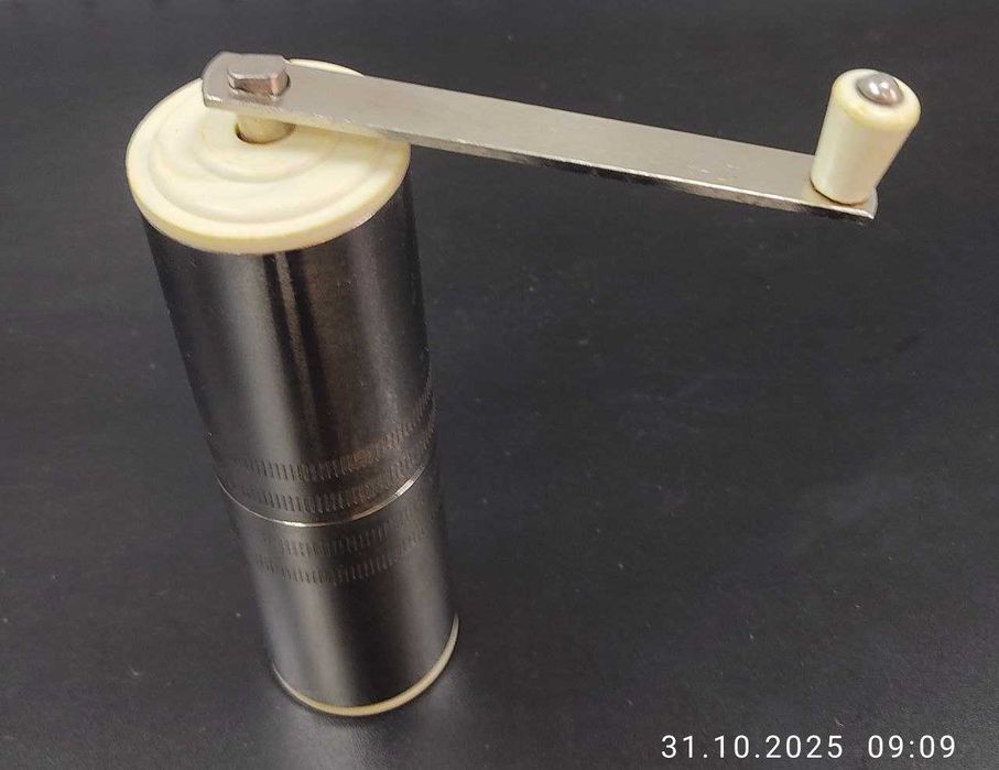 Кофемолка ручная жерновая мельница для специй нерж СССР 80 е года