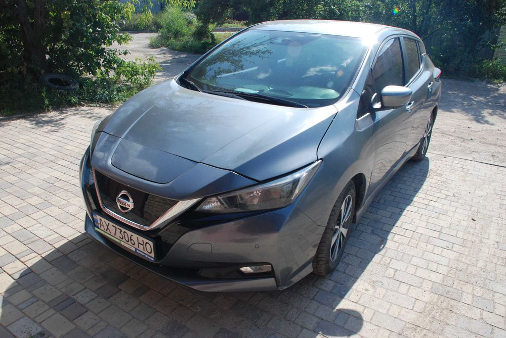 Ниссан Лиф Nissan leaf  2  18 г. 40 кВт
