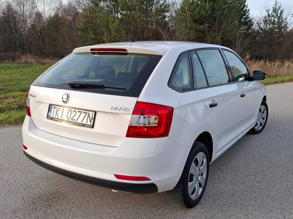 1.4 TDI_2015_Rapisd_Utrzymana_Do jazdy_4.5L na 100km