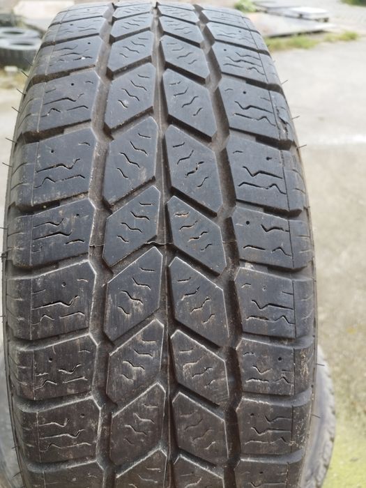 Opony zimowe 215/65R16C