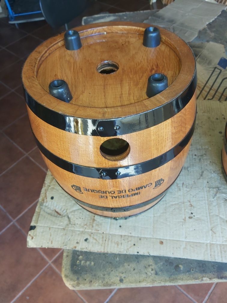 Barril para saco de vinho