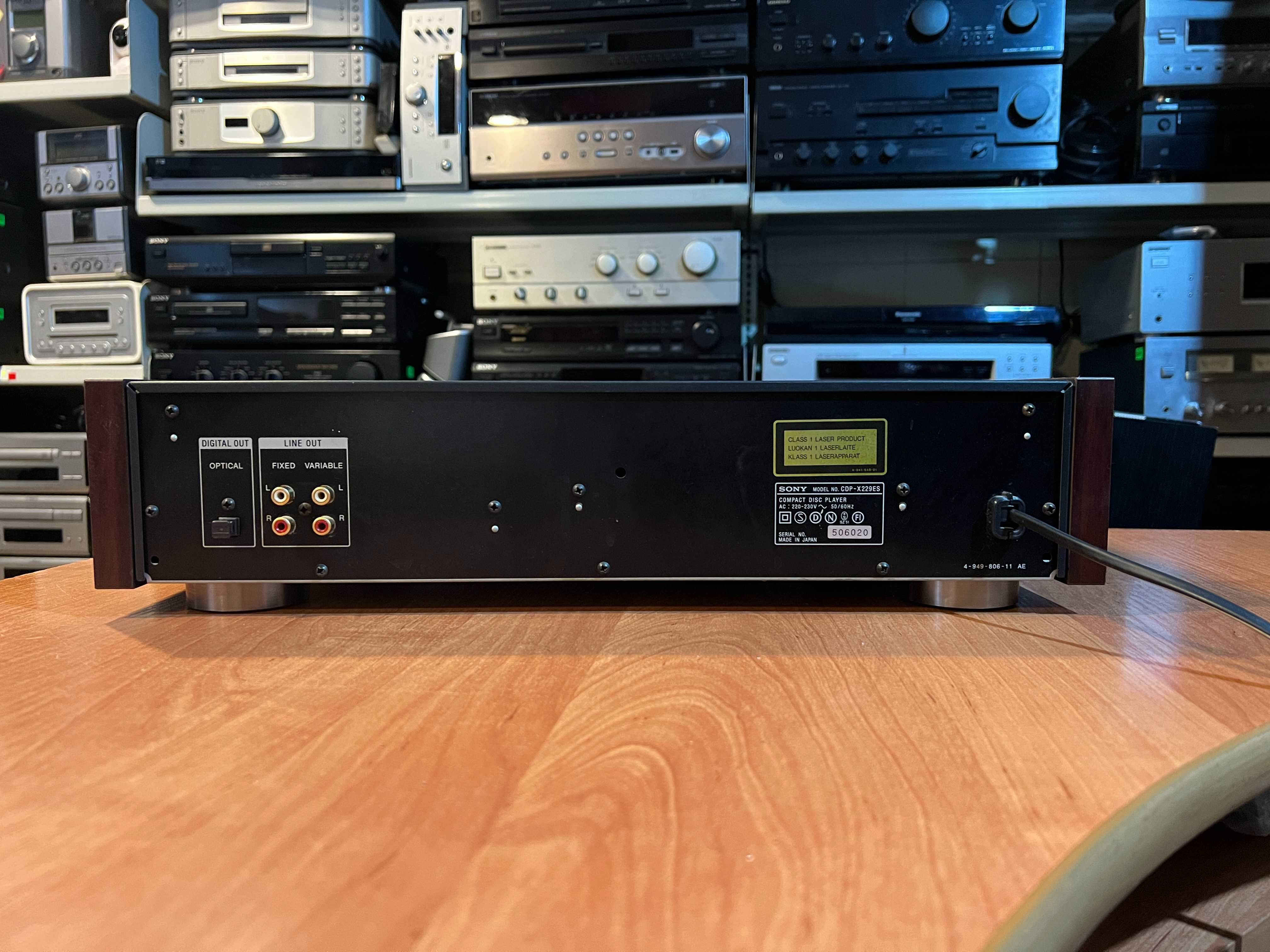 Odtwarzacz płyt CD CDP-X229ES Audio Room