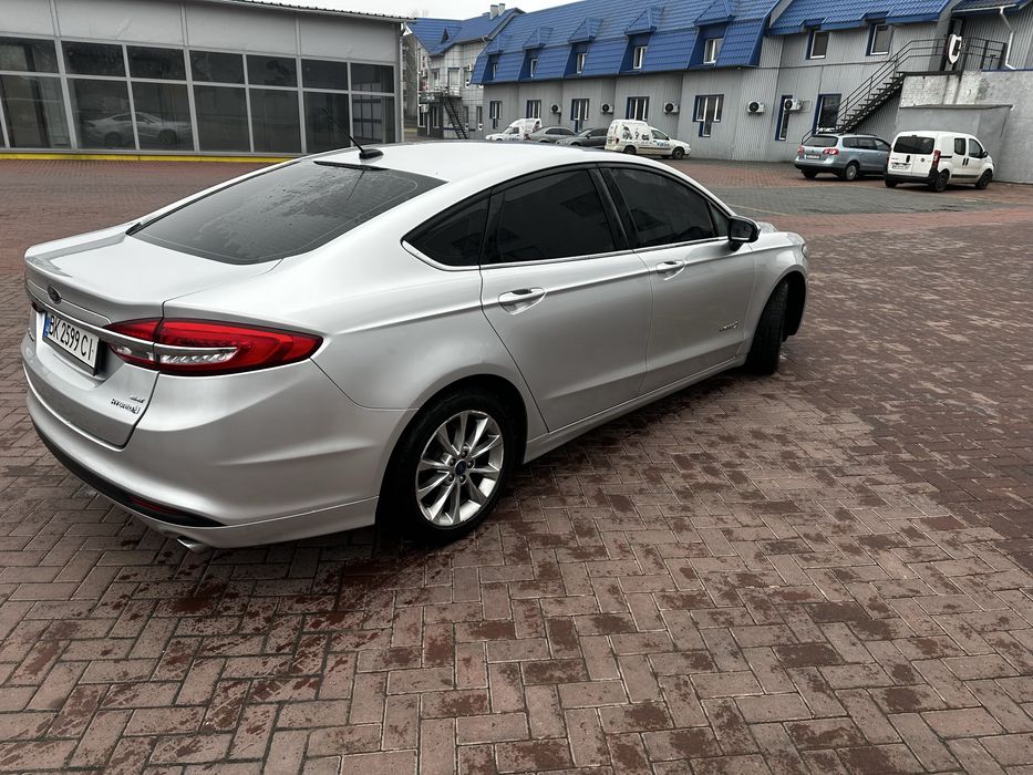 Продам Форд Фюжен 2017 року