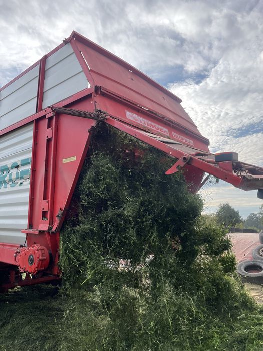 Przyczepa samozbierająca Pottinger Siloprofi 2