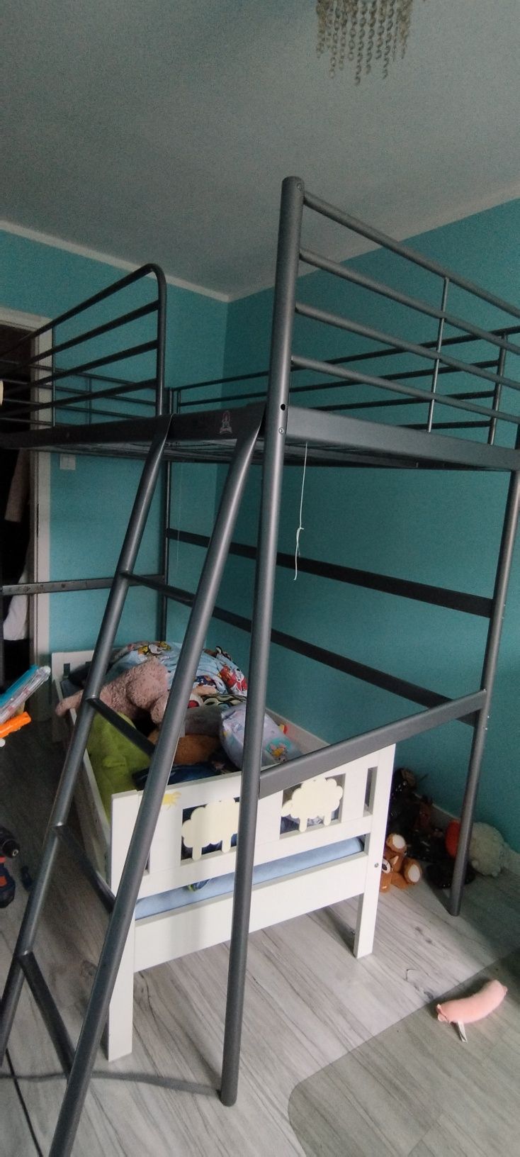 Łóżko na antresoli Ikea