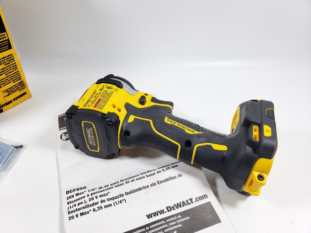 DeWALT DCF850 20V Безщітковий імпакт