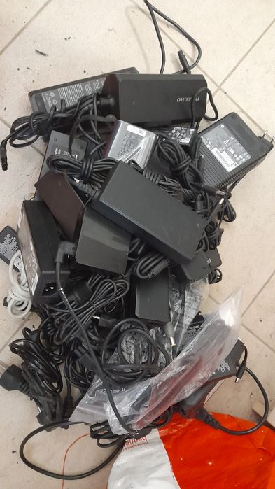 Оригінальний блок живлення ноутбука li-ion charger