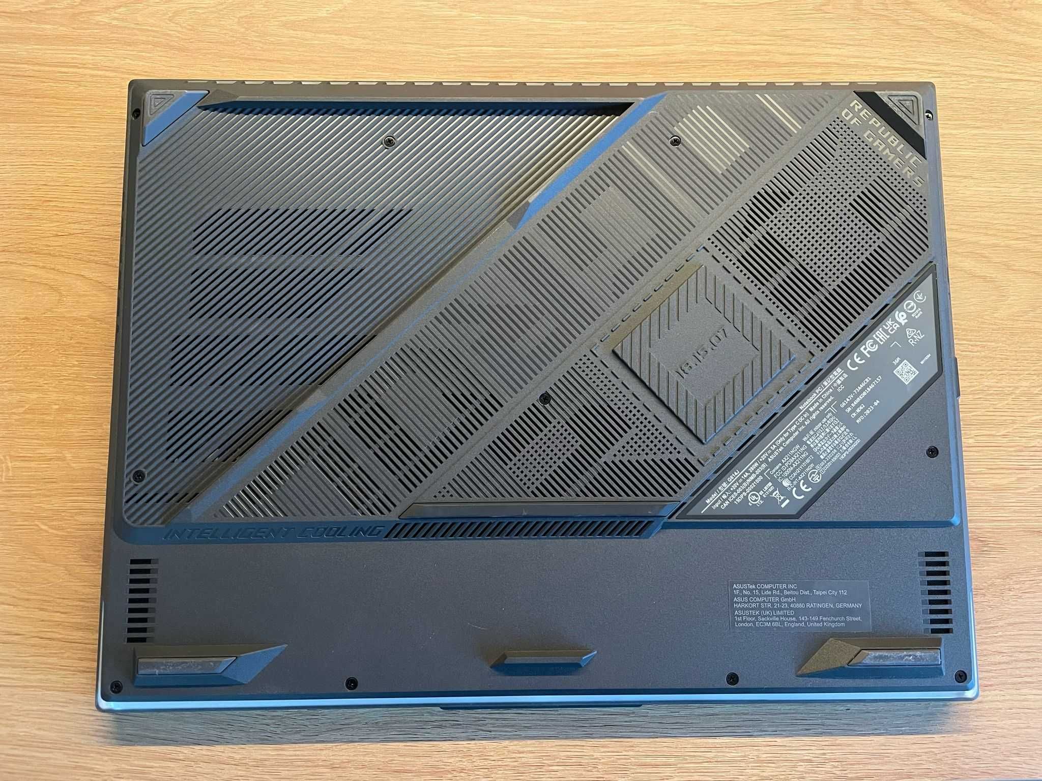 Portátil Gaming Asus ROG Strix G16 como novo, com seguro até 2026