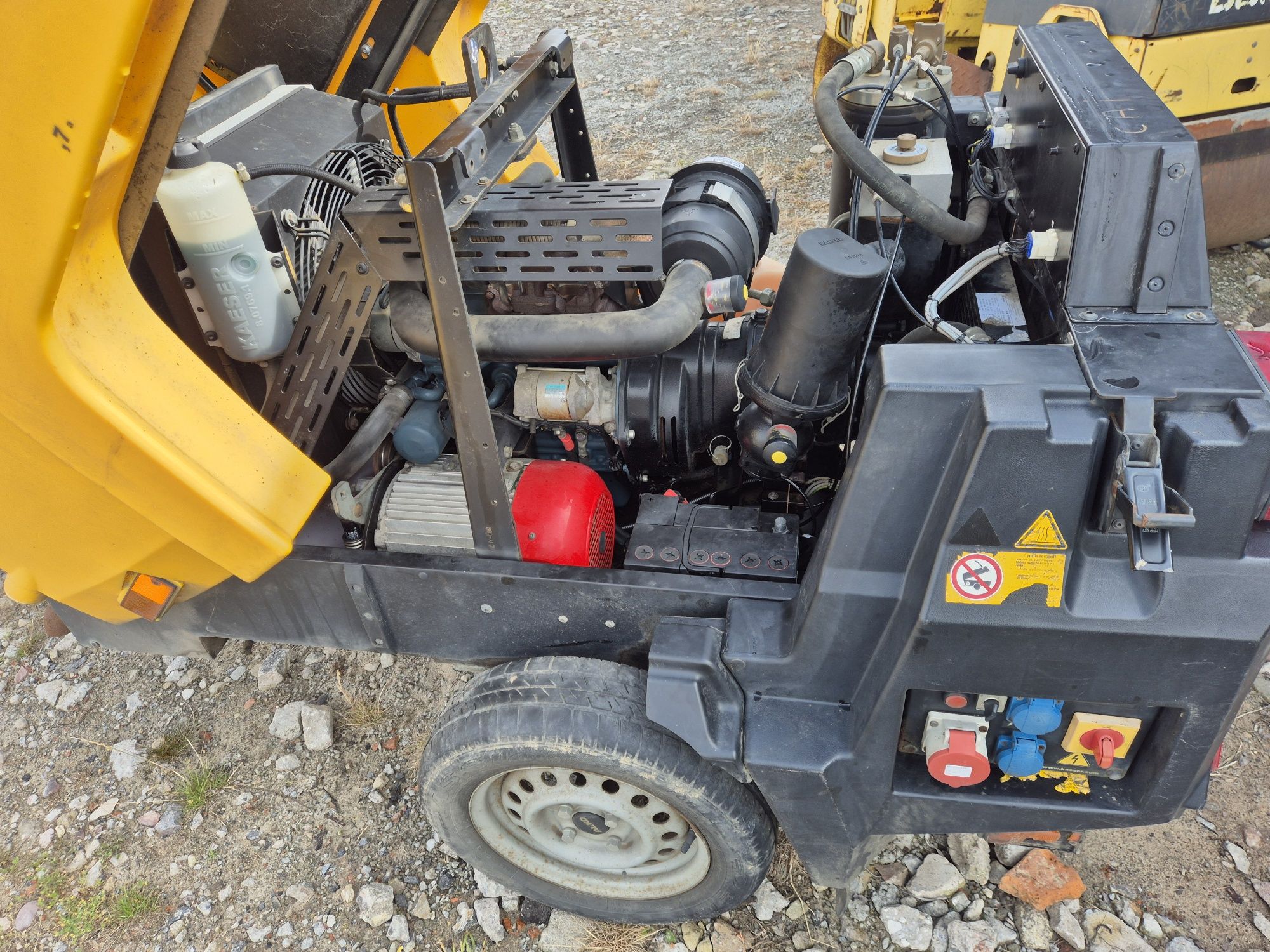 Kompresor śrubowy Kaeser m31 generator prądotwórczy Atlas Copco