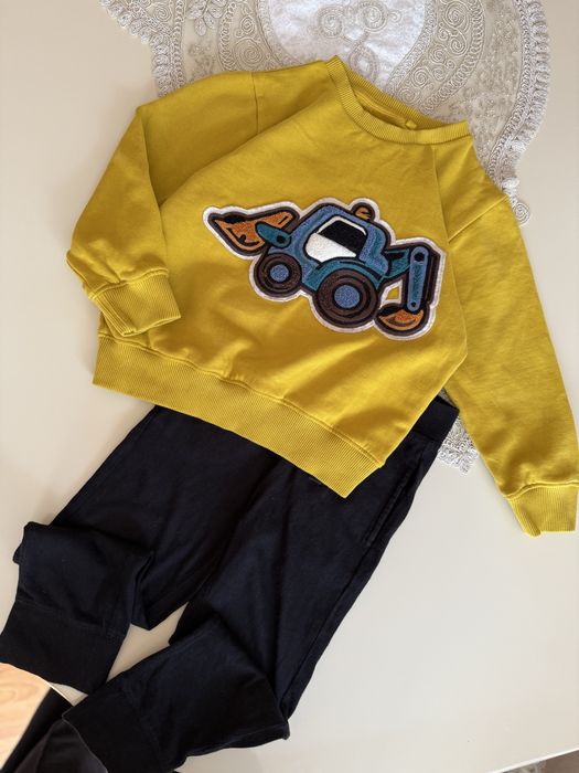 Набір одягу 92-98 жилетка Zara джинси Zara 92 сорочка Zara 98 штанці