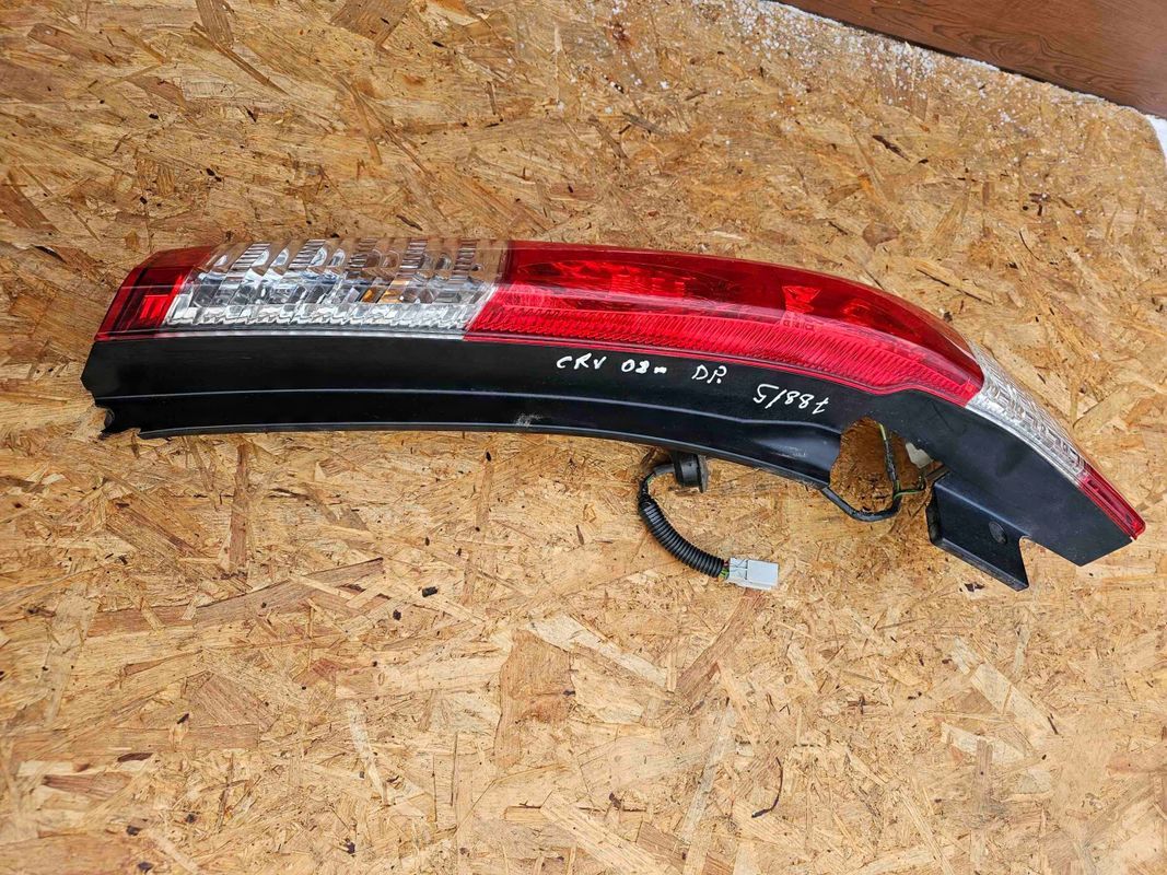 Honda cr-v Ii crv 2 lift lampa tylna prawa prawy tył Europa