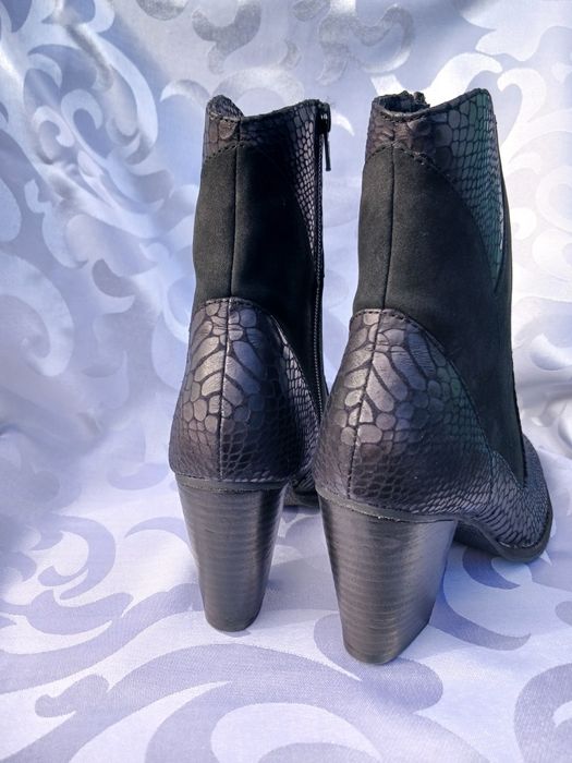 Нові черевики жіночі демісезонні