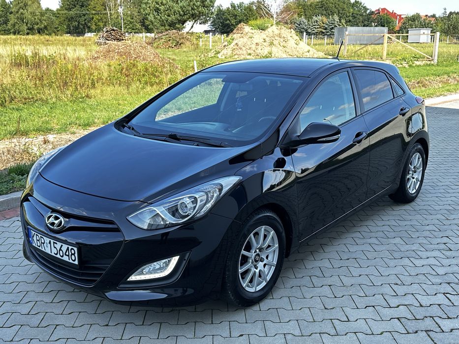 Hyundai i30 1,4 bezyna fajnie wyposażony
