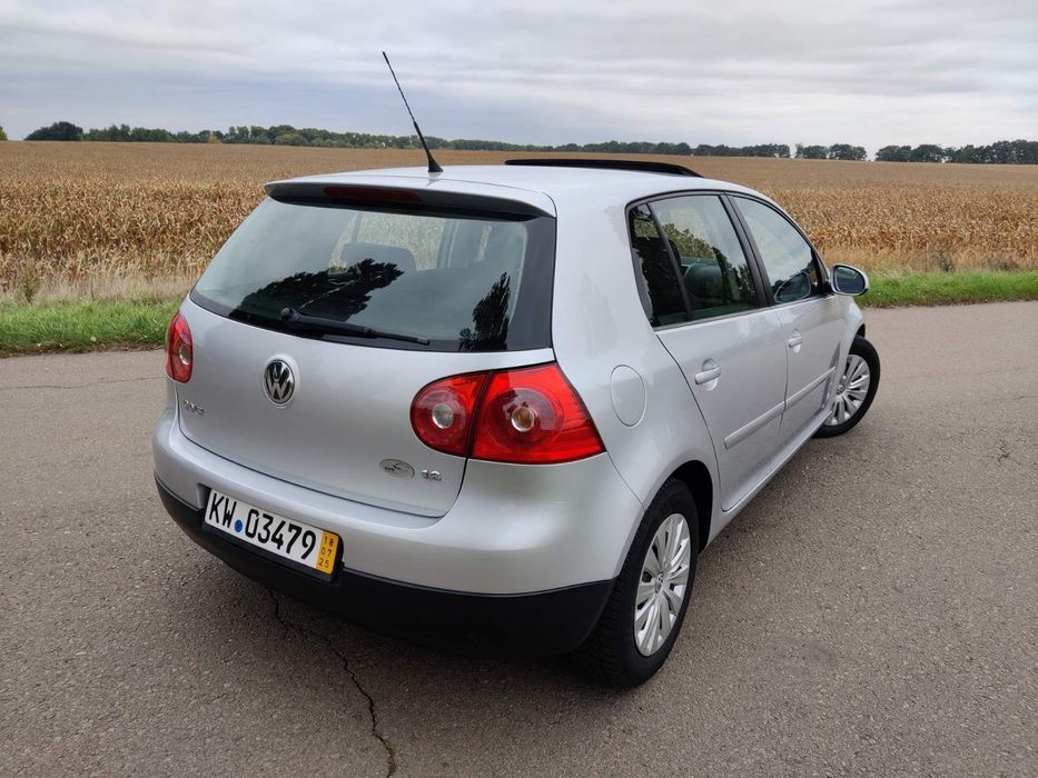 Volkswagen Golf 5. 1,6 mpi