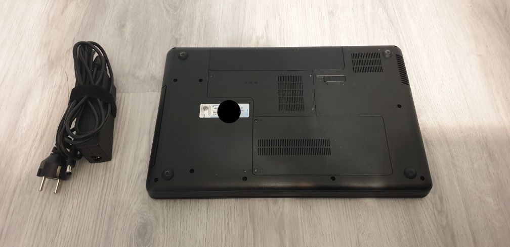 Laptop HP G62 i3 4gb ram 15,6 ati Windows 7
