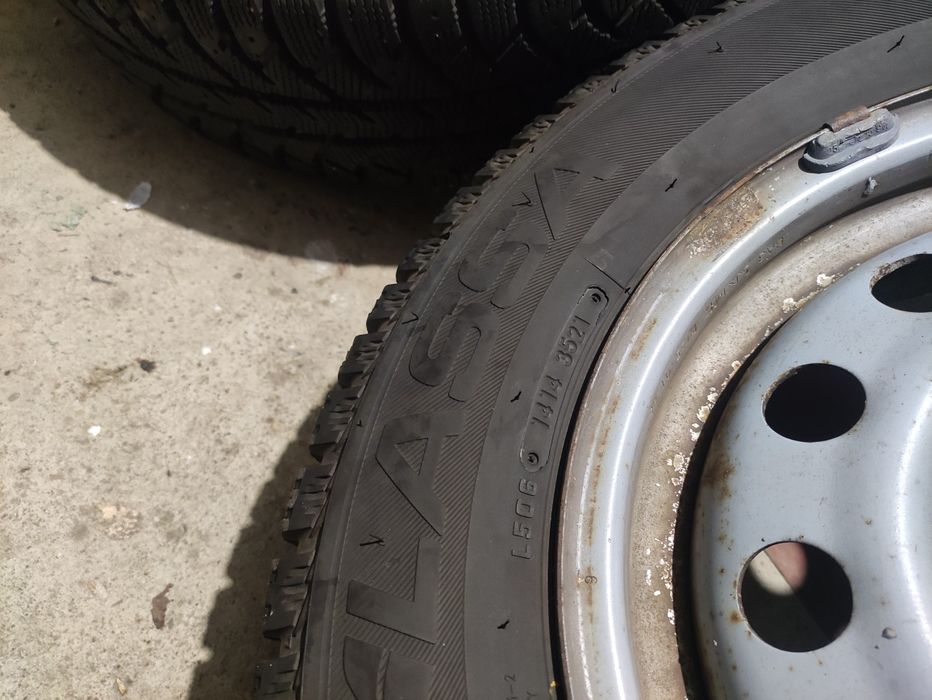 4×98 R14 на резині 185/65